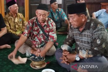 FKAB gelar ritual adat bantu pencarian desertir Sertu Hendri