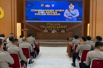 Dirlantas Polda Sulbar meminta personelnya bangun kepercayaan publik