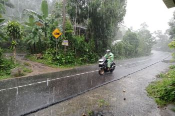 Waspada!! Cuaca ekstrem di NTB berpotensi terjadi hingga sepekan ke depan