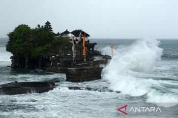 BBMKG terbitkan peringatan dini air laut pasang maksimum di Bali