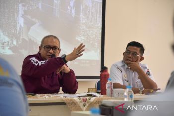 Pemerintah daerah berperan dalam peningkatan penggunaan produk lokal
