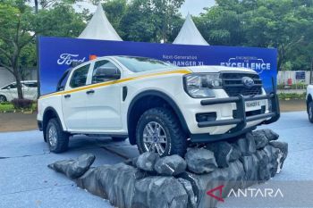 Ford kembali tunda produksi dua pikap elektrik ukuran penuh