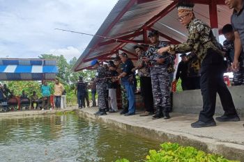 Pemkab Mimika luncurkan kolam ikan milik BUMDes di Kampung Nawaripi