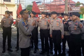 Kapolresta Mamuju meminta personelnya bersikap humanis hadapi unjuk rasa