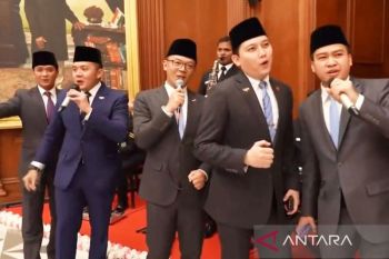 Menlu dan Seskab Teddy nyanyikan Kuch Kuch Hota Hai saat jamuan di India