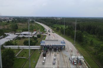 Libur panjang, volume lalu lintas Tol Bakter Lampung naik 17 persen