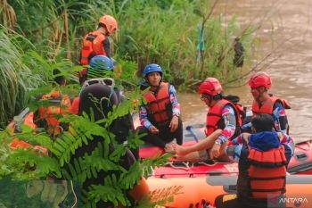 Tim SAR lanjutkan  pencarian korban tenggelam di Sungai Enim
