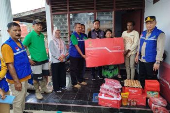 Pemkot dan Pemprov Sultra salurkan bantuan ke korban banjir di Kendari