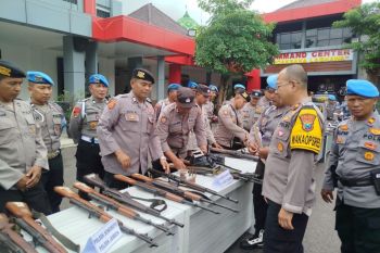 Polres Ponorogo periksa kelengkapan ratusan senjata api milik anggota