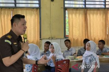 Kejari OKU laksanakan program Jaksa  Masuk Sekolah