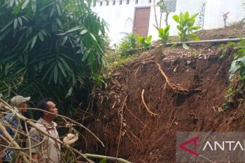 BPBD Jabar imbau warga waspadai potensi tanah longsor