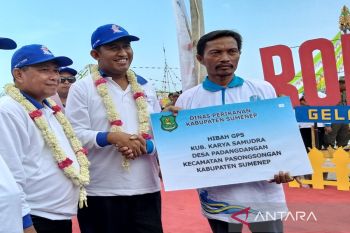 Ribuan nelayan di Sumenep diberikan asuransi kecelakaan kerja