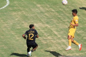Semen Padang FC tahan imbang Laskar Kie Raha 0-0 pada babak pertama