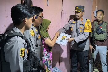 Personel Polres Yahukimo kunjungi keluarga korban pembunuhan KKB di Dekai