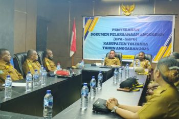 Penjabat Bupati Tolikara minta OPD tingkatkan disiplin bekerja