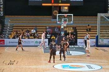 Favarel ingin anak asuhnya tampil konsisten lawan Tangerang Hawks