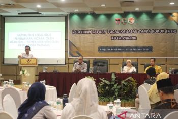 Pemkot Padang perkuat kapasitas Satgas Kawasan Tanpa Rokok