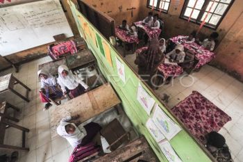 Sekolah kekurangan ruang kelas di Batanghari