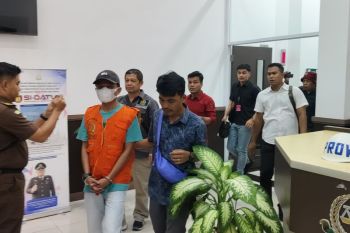 Kejaksaan tangkap buronan kasus korupsi lapangan tenis Pasaman Barat