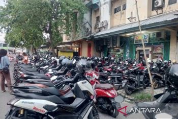 Tarif parkir di Mataram beratkan masyarakat, kata pemerhati publik