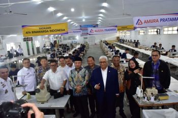 Anggota Komisi XIII DPR apresiasi garmen binaan Lapas Makassar