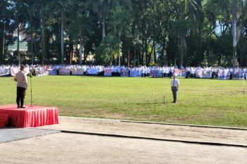 Seribuan pelajar di Padang lakukan deklarasi anti tawuran dan balap liar