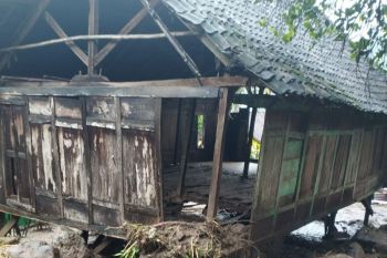 Bupati Bima: Sejumlah rumah yang hanyut terbawa arus banjir direlokasi
