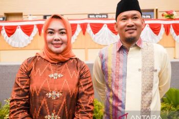 DPRD Kendari tetapkan Siska-Sudirman sebagai kepala daerah terpilih