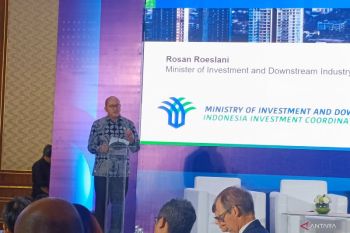 Menteri Rosan Roeslani targetkan investasi rata-rata naik 15,67 persen per tahun
