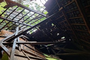 Sekolah di Lombok Timur rusak akibat cuaca ekstrem