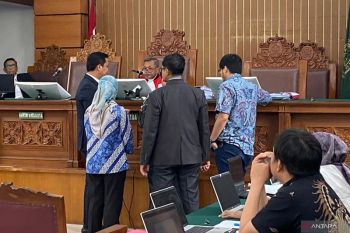 Hakim tolak praperadilan Sekjen PDIP Hasto Kristiyanto