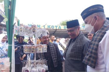 Seribu pelajar madrasah Sumbar, Riau, Jambi ikuti Kompetisi Sains Cosinus Bukittinggi