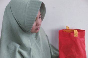 Warga Pontianak beradaptasi terapkan bebas kantong plastik