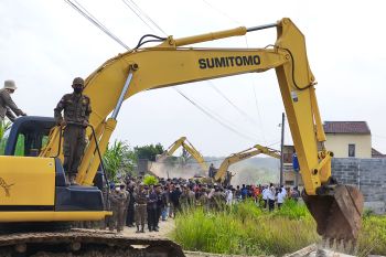 Pemprov Lampung tertibkan sekitar 43 rumah di Lamsel dan Bandarlampung