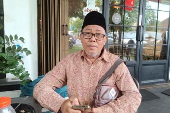 Pengusaha transportasi lokal merasa dilemahkan Angkasa Pura Bandara Lombok
