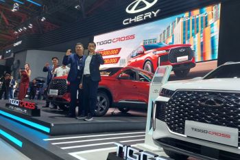 Mobil Chery Tiggo Cross dipatok mulai Rp239,5 juta di IIMS 2025