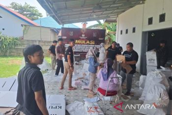 Bawaslu Bengkulu awasi proses pengosongan kotak suara pascapilkada