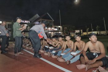 Polres Blitar tangkap sejumlah pendekar yang ganggu ketertiban umum