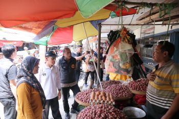Satgas Pangan Polres Blitar sidak pasar guna cek stok bahan pokok