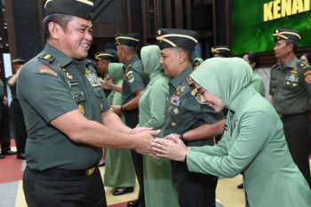 KSAD beri kenaikan pangkat ke 18 perwira tinggi TNI AD