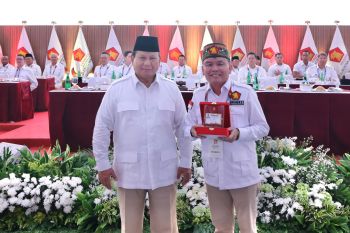 Gubernur Kalteng terpilih 2024-2030 Agustiar Sabran resmi jadi Kader Gerindra