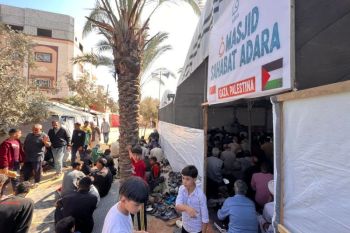 Adara gulirkan bantuan mobil ambulans, sekolah hingga masjid
