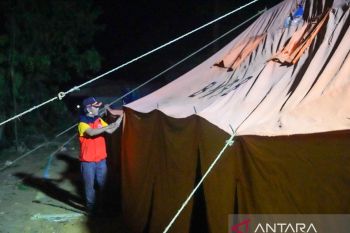 BPBD dirikan tenda darurat untuk korban kebakaran di Kendari