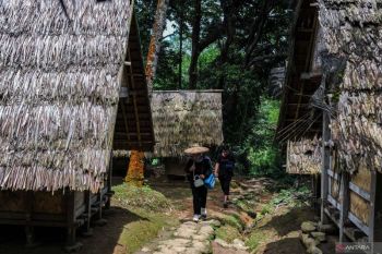 Foreign tourists banned from visiting Indonesia's Inner Baduy hamlets