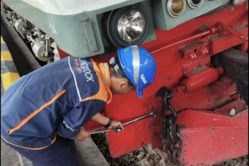 KA Logawa tertemper dump truk di Jember, satu orang dilaporkan tewas