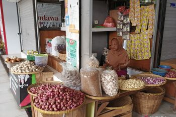 Disdag Semarang  pastikan harga bahan pokok stabil menjelang Ramadhan