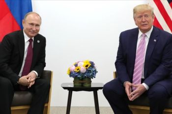 Trump akan bahas gencatan senjata Ukraina dengan Putin, Selasa