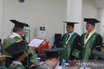 UMMAT miliki dua guru besar kepakaran bidang tradisi lisan dan daur hidup