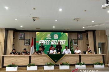 Kejari dan Imigrasi Batam tangkap buronan kasus penggelapan