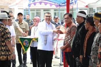 Serahkan 1.641 sertifikat redistribusi tanah di Kabupaten Majalengka, Wamen Ossy: Komitmen negara wujudkan keadilan dan kesejahteraan rakyat